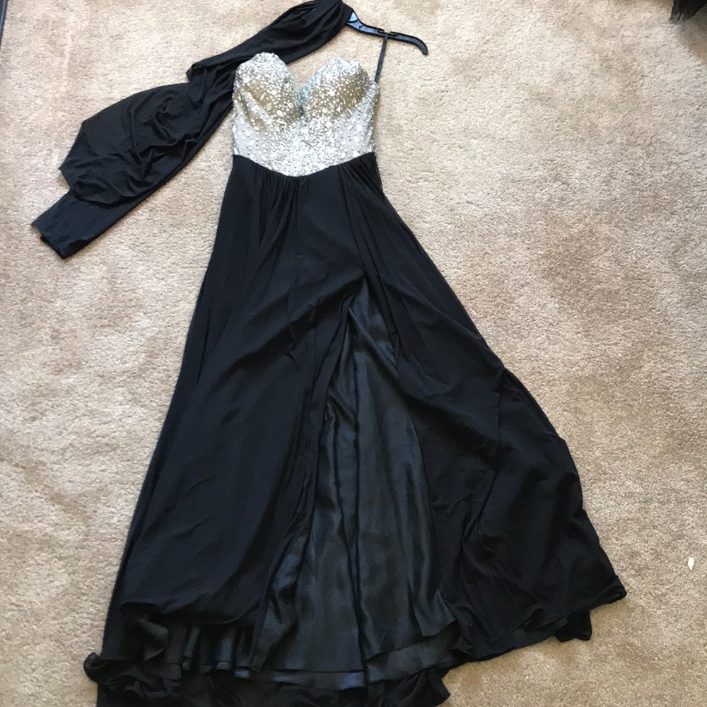Black and Nude Sequin Sleeveless Prom Dress